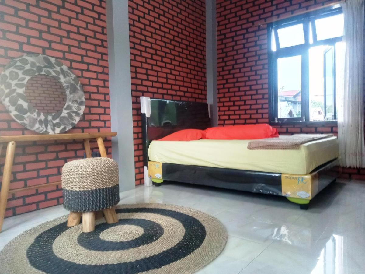 טרנאטה Kurnia Homestay מראה חיצוני תמונה